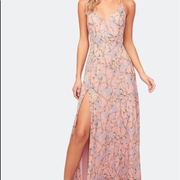 Astr Dresses & Skirts - NWT ASTR the Label Pandora High Slit Floral Maxi Dress